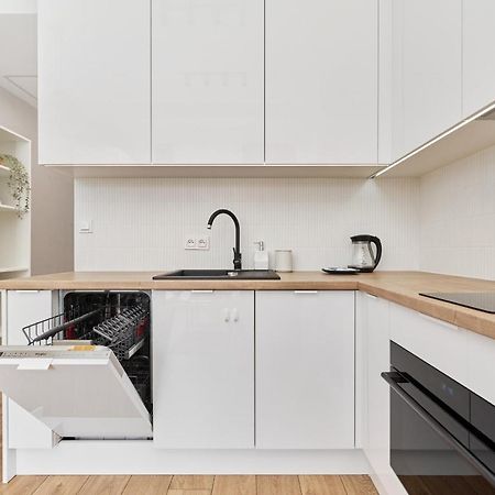 Apartment By The Oder River Wroclaw By Noclegi Renters Экстерьер фото
